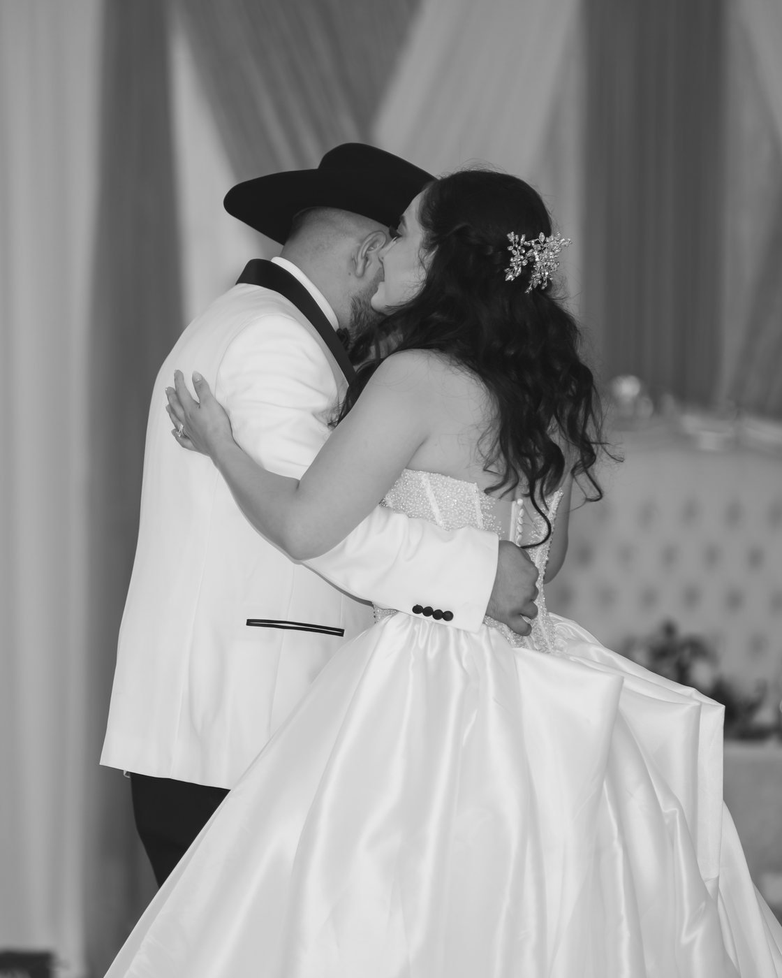 Primer baile en blanco y negro